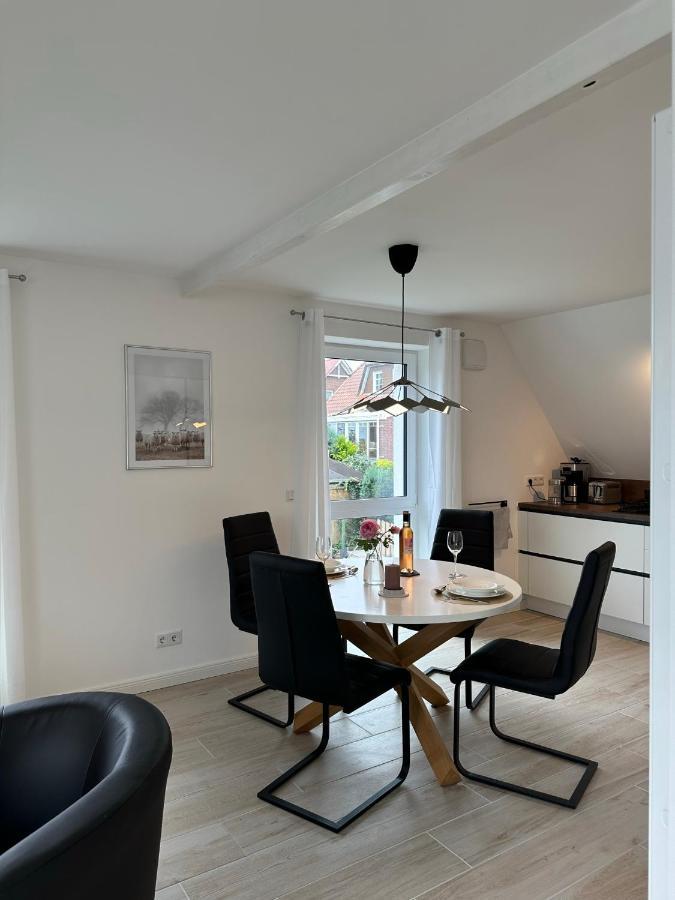 Helle, Grosszuegige Ferienwohnung Fuer 2 - 3 Personen Mit Parkplatz + E-Ladestation In Buchholz, Nordheide 诺尔登堤岸布赫霍尔茨 外观 照片