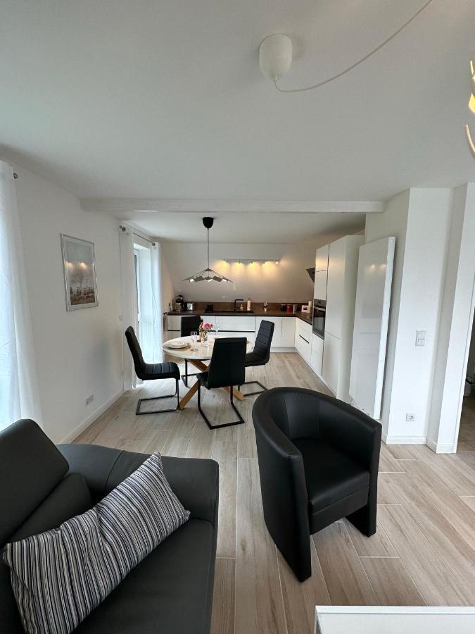 Helle, Grosszuegige Ferienwohnung Fuer 2 - 3 Personen Mit Parkplatz + E-Ladestation In Buchholz, Nordheide 诺尔登堤岸布赫霍尔茨 外观 照片