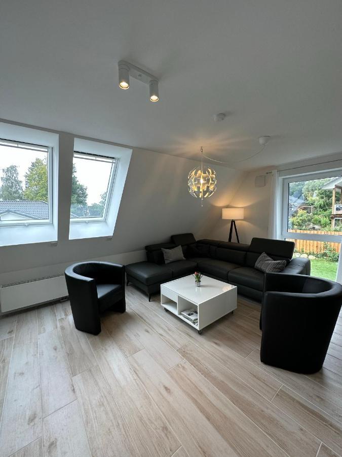 Helle, Grosszuegige Ferienwohnung Fuer 2 - 3 Personen Mit Parkplatz + E-Ladestation In Buchholz, Nordheide 诺尔登堤岸布赫霍尔茨 外观 照片
