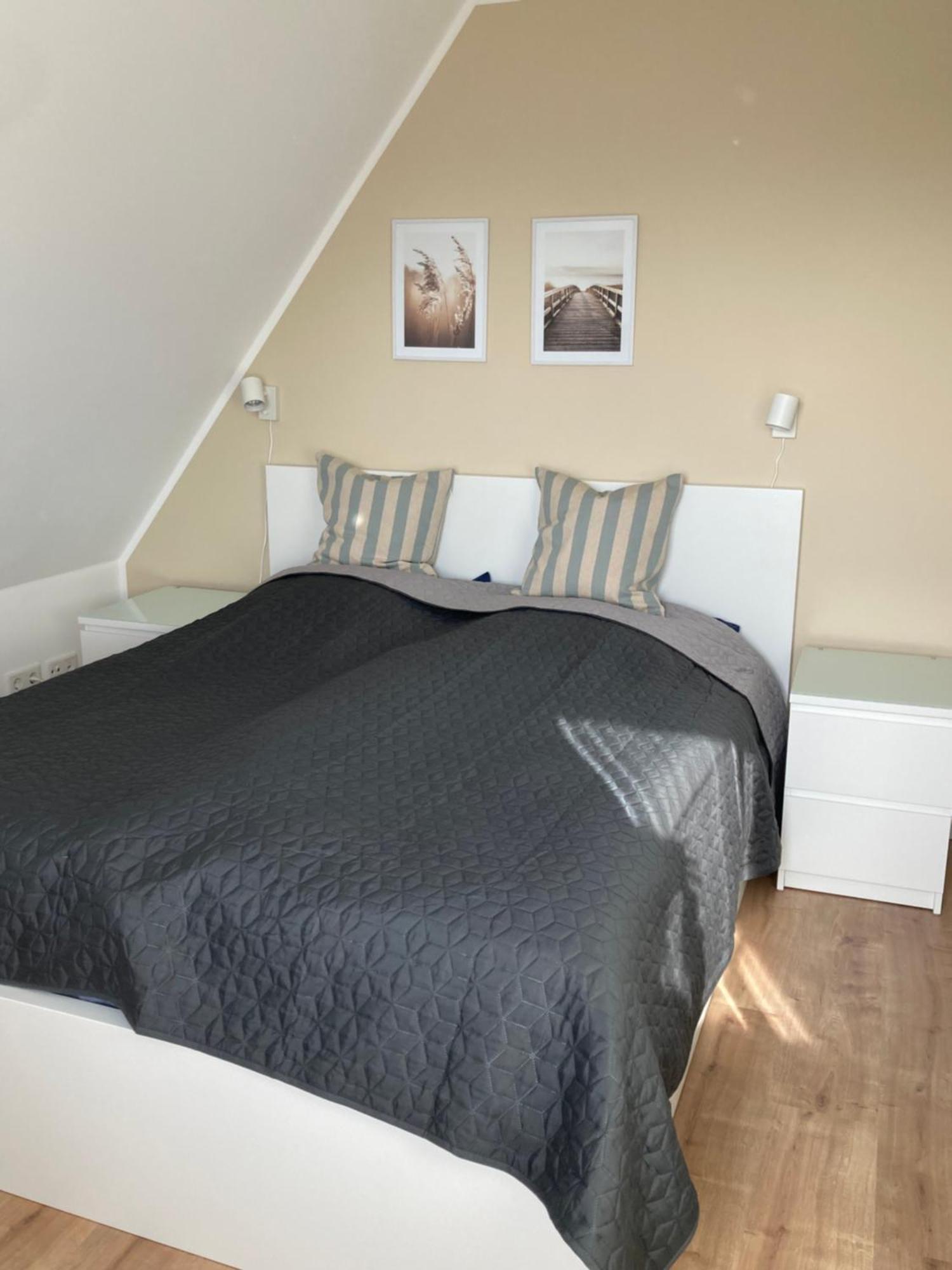 Helle, Grosszuegige Ferienwohnung Fuer 2 - 3 Personen Mit Parkplatz + E-Ladestation In Buchholz, Nordheide 诺尔登堤岸布赫霍尔茨 外观 照片